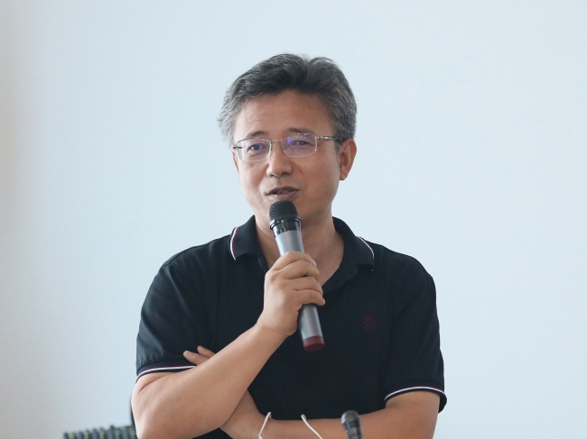 陈小勇教授作主题报告 陈小勇教授作主题报告