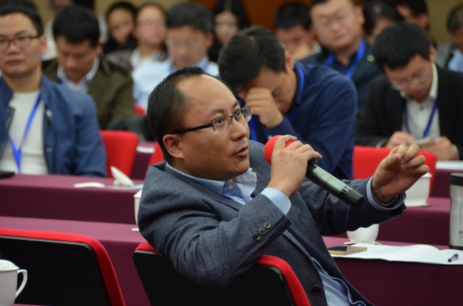 中国科学院亚热带农业研究所李德军研究员主持“植被过程的实验观测与模型整合”专题研讨 中国科学院亚热带农业研究所李德军研究员主持“植被过程的实验观测与模型整合”专题研讨